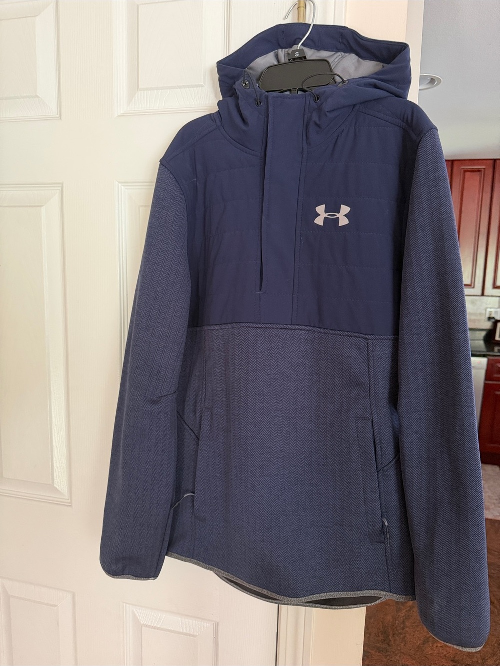 Under Armour Men's Dark Navy Pullover Hooded Performance Jacket.$90